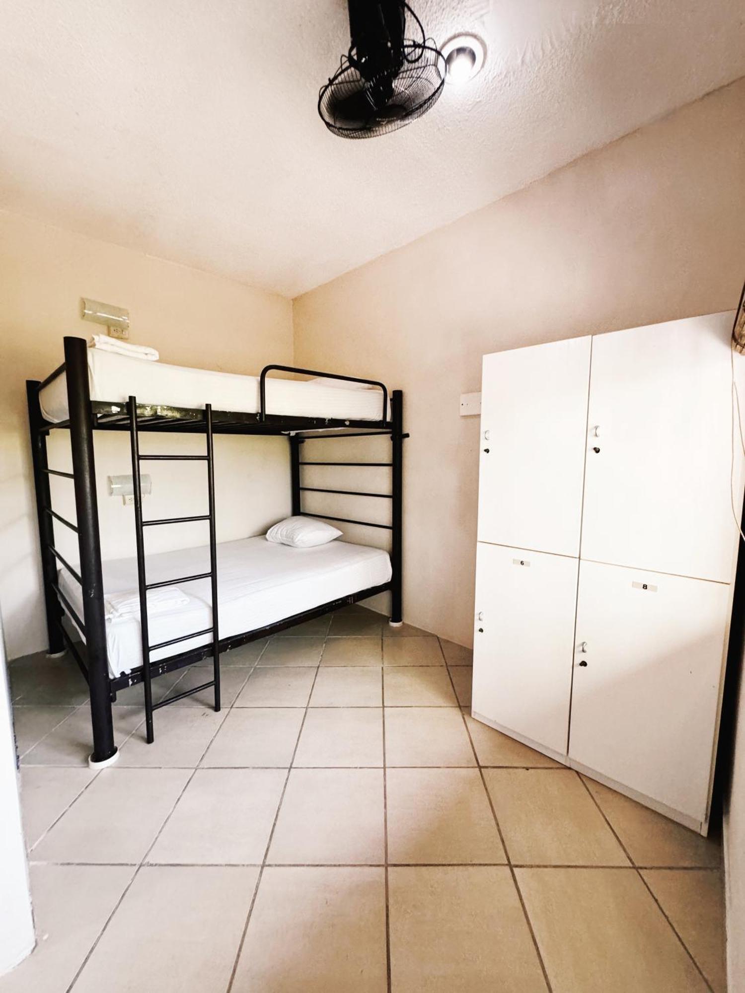 3b Hostel *